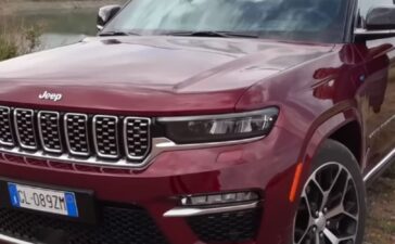 an featured image about Check Engine Light Jeep Grand Cherokee: 8 Causes + Fixes [2024]